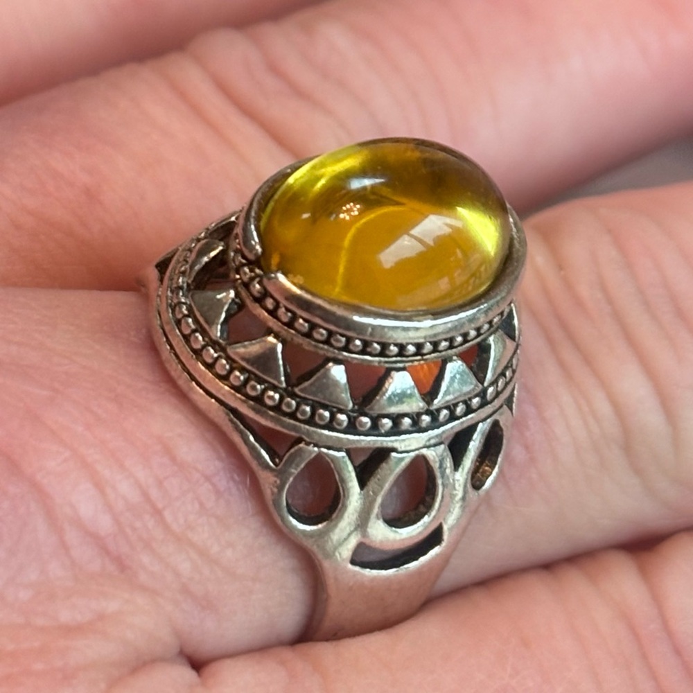 Stunning Oval Citrine Statement Ring!